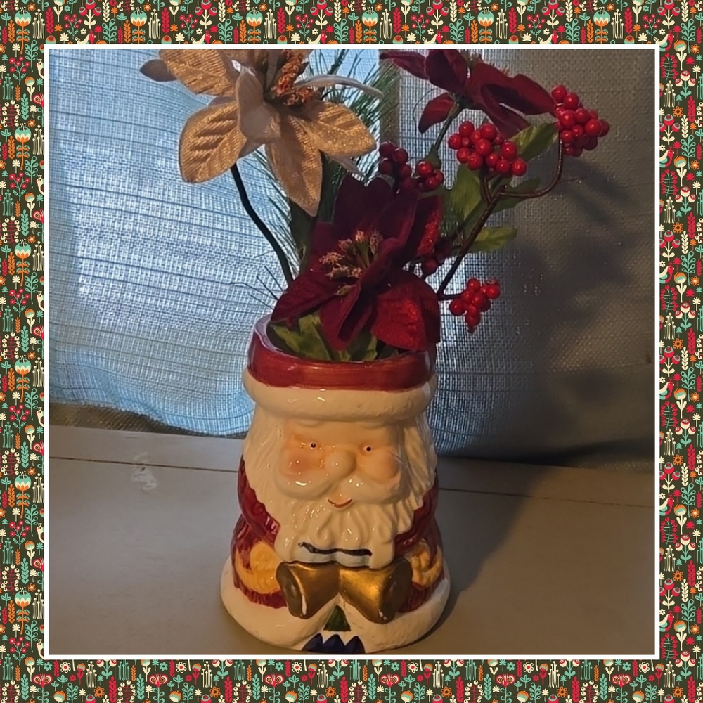 SANTA candy cane holder flower arrangement. - Picture 1 of 4